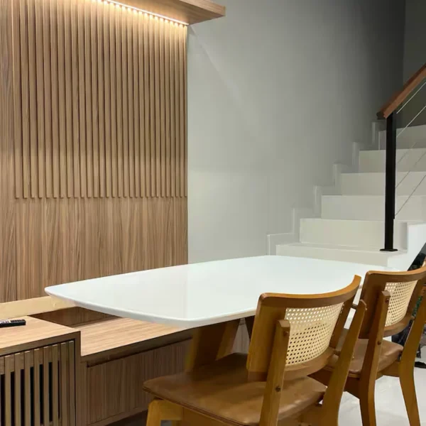 Beach House – Private Suite - Image 8